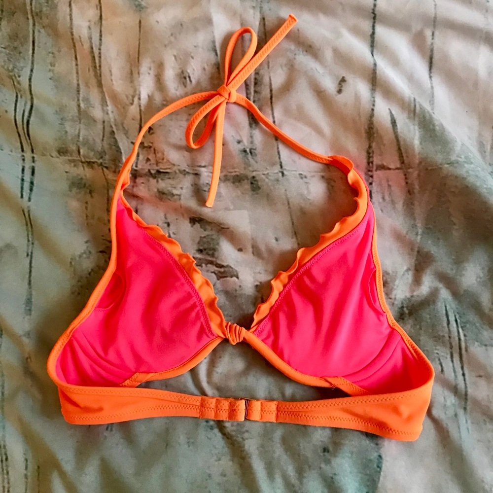 VS Ruffle bikini top 🍊 - Picture 2 of 3
